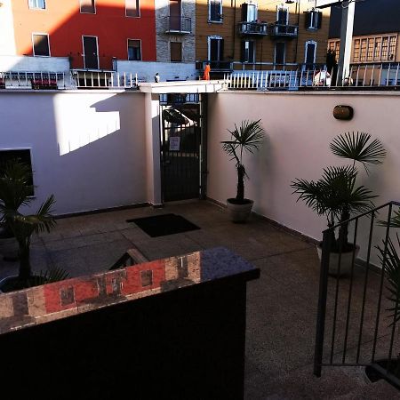 New Luxury Apartment, Milan City Center Bagian luar foto