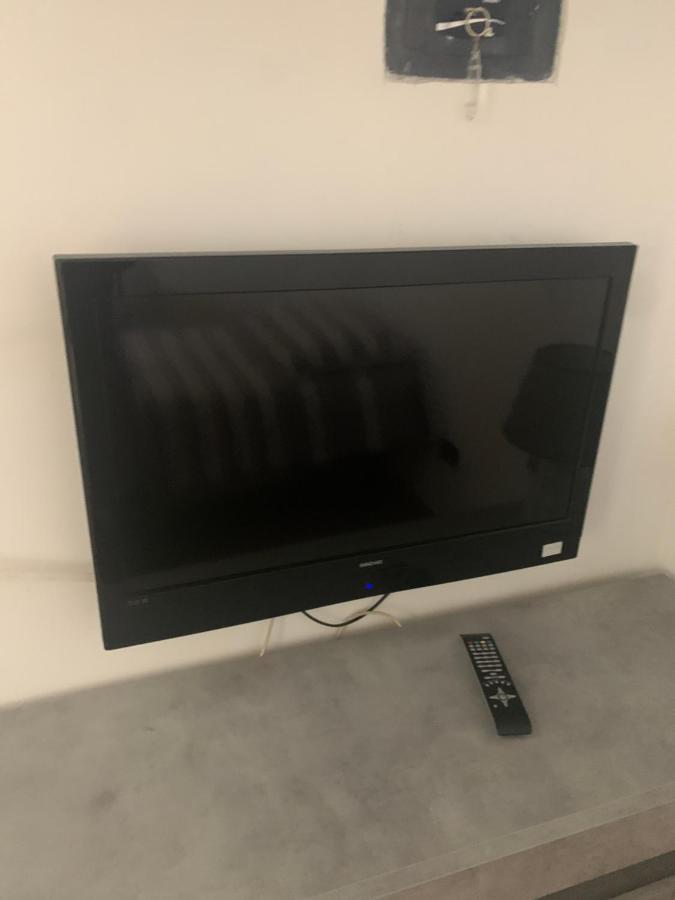 New Luxury Apartment, Milan City Center Bagian luar foto